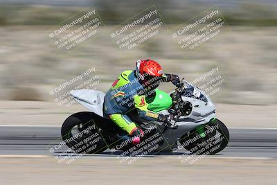 media/Jan-15-2026-Racers Edge (Thu) [[dfebeb70ab]]/3-B Group/Session 2 (Turn 15 Inside Pans)/